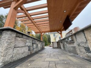 Outdoor kitchen arbor with flatscreen tv